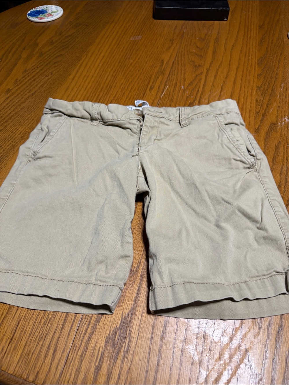 Aeropostale Women’s Khaki Cargo Shorts